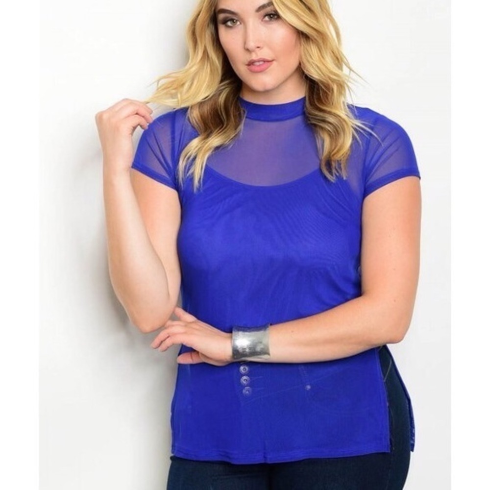 🆕Plus size top in beautiful blue 🧜‍♀️